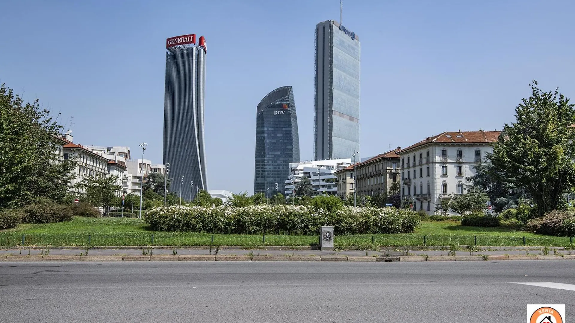 Fiore Milanese - San Siro, Fiera & City Life - Rinnovamento Facciata Palazzo In Corso Italy